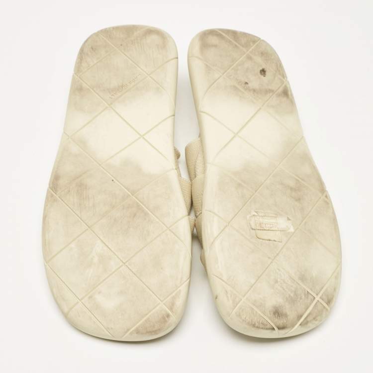 Pre Owned Bottega Veneta Cream Intrecciato Fabric Slide Sandals Size 40