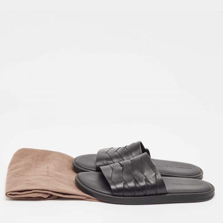 Pre Owned Bottega Veneta Black Leather Flat Slides Size 44