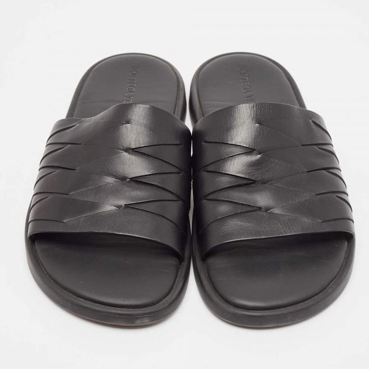 Pre Owned Bottega Veneta Black Leather Flat Slides Size 44