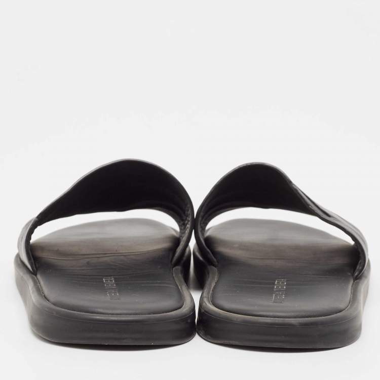 Pre Owned Bottega Veneta Black Leather Flat Slides Size 44