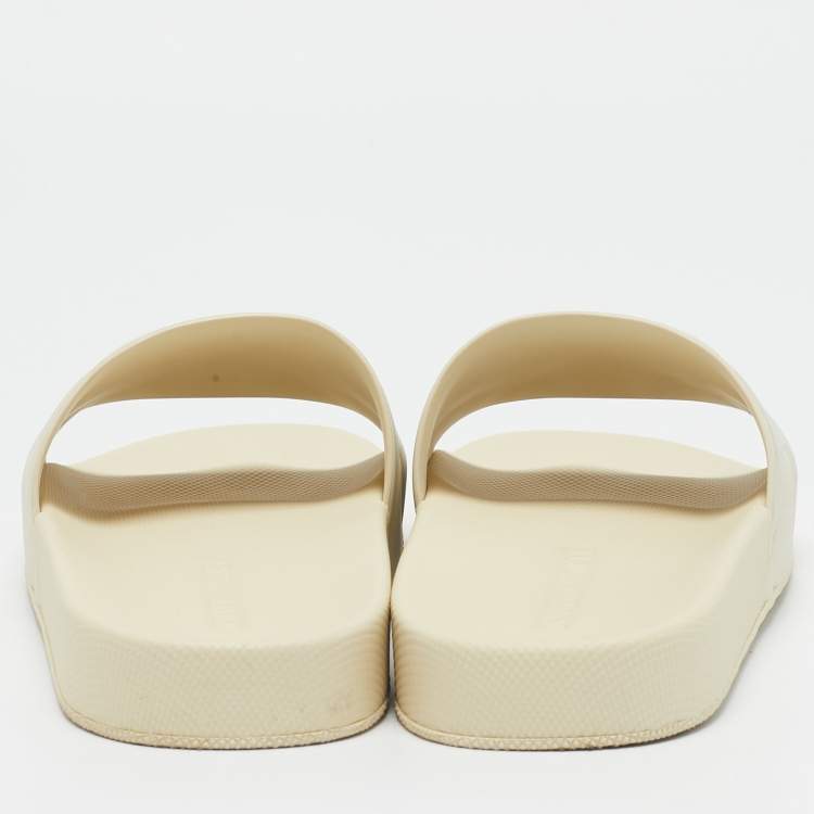 Pre Owned Bottega Veneta Cream Rubber Pool Slides Size 41