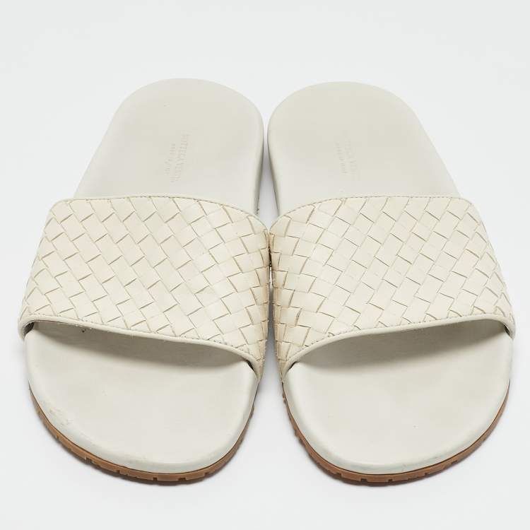 Pre Owned Bottega Veneta Cream Intrecciato Leather Lake Slide Sandals Size 45