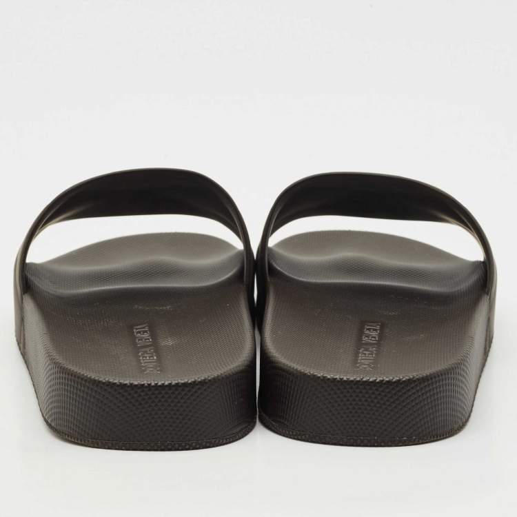 Pre Owned Bottega Veneta Brown Quilted Rubber Pool Slides Size 42