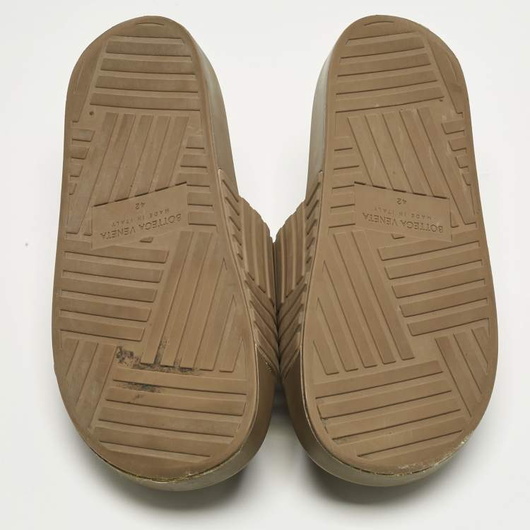 Pre Owned Bottega Veneta Brown Rubber Slide Sandals Size 42