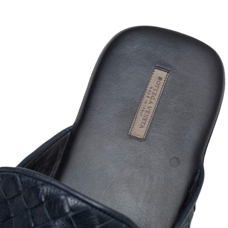 Pre Owned Bottega Veneta  Blue Intrecciato Leather Fiandra Mules Size 42