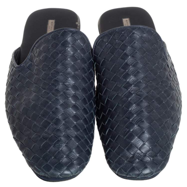 Pre Owned Bottega Veneta  Blue Intrecciato Leather Fiandra Mules Size 42