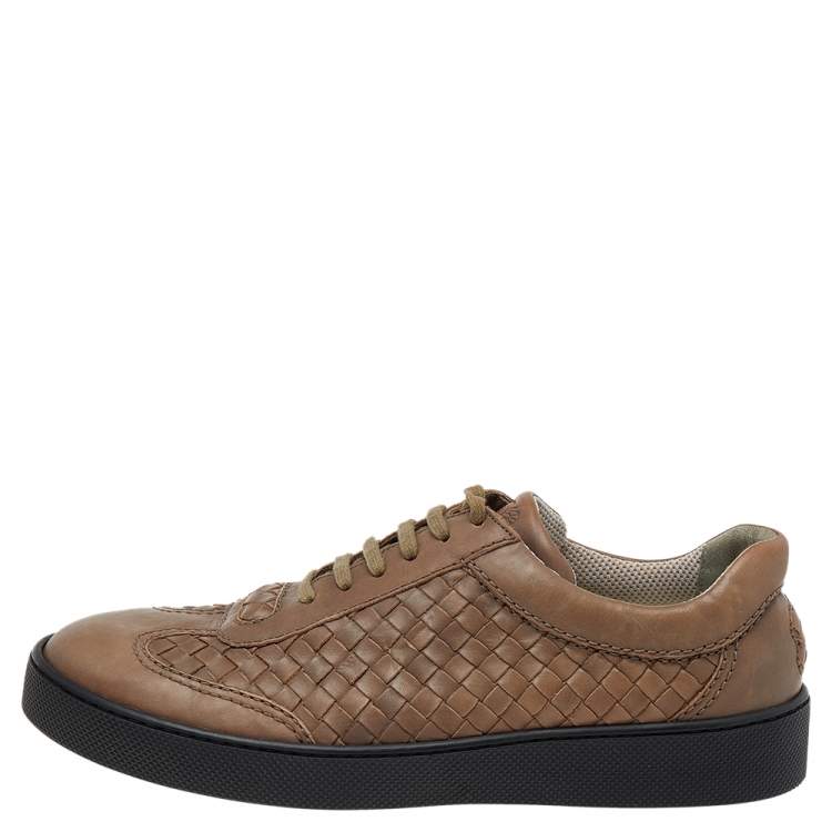 مملوكة مسبقًا Bottega Veneta Brown Intrecciato Leather Low Top Sneakers Size 41