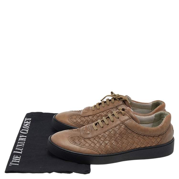 مملوكة مسبقًا Bottega Veneta Brown Intrecciato Leather Low Top Sneakers Size 41