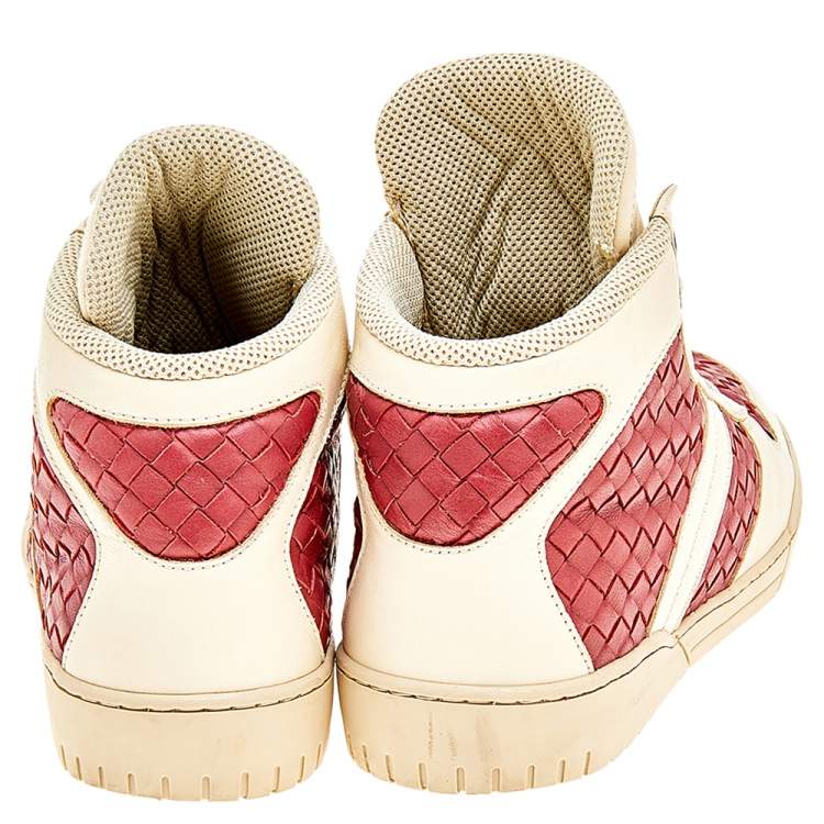 Pre Owned Bottega Veneta Cream/Maroon Intrecciato Leather High Top Lace Up Sneaker Size 42