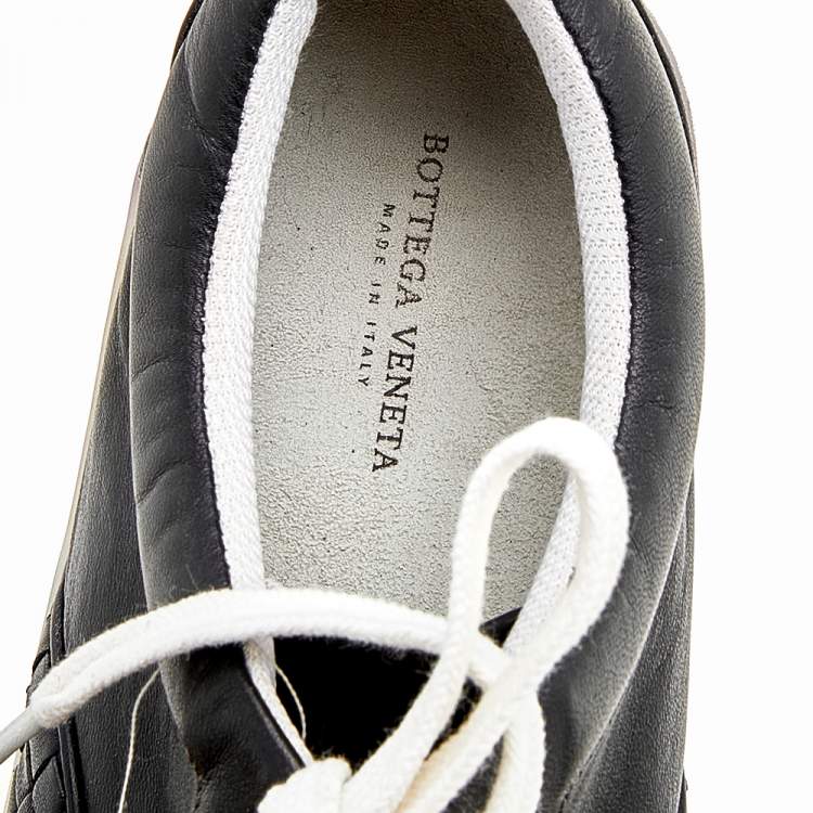 Pre Owned Bottega Veneta Dark Blue/Black Intrecciato Leather Low Top Sneakers Size 42