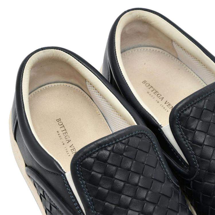 Pre Owned Bottega Veneta Black Intrecciato Leather Slip On Sneakers EU 42