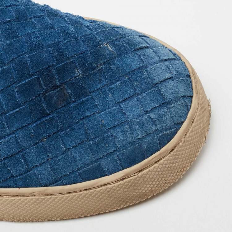 مملوكة مسبقًا Bottega Veneta Blue Intrecciato Suede Slip-On Sneakers Size 41