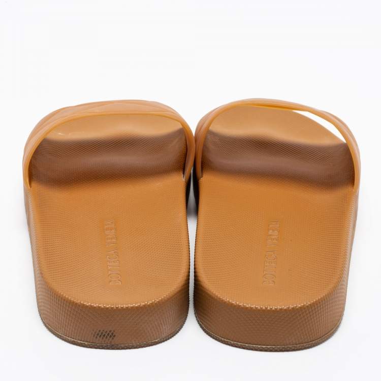 Pre Owned Bottega Veneta Brown Intrecciato Rubber Slide Sandals Size 42