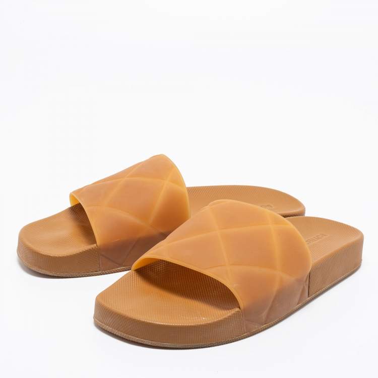 Pre Owned Bottega Veneta Brown Intrecciato Rubber Slide Sandals Size 42