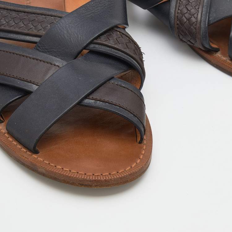Pre Owned Bottega Veneta Black/Dark Brown Leather Criss-Cross Flat Slide Sandals Size 43