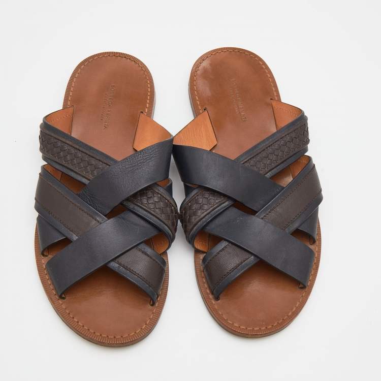 Pre Owned Bottega Veneta Black/Dark Brown Leather Criss-Cross Flat Slide Sandals Size 43
