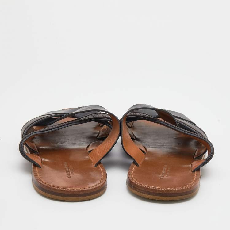 Pre Owned Bottega Veneta Black/Dark Brown Leather Criss-Cross Flat Slide Sandals Size 43