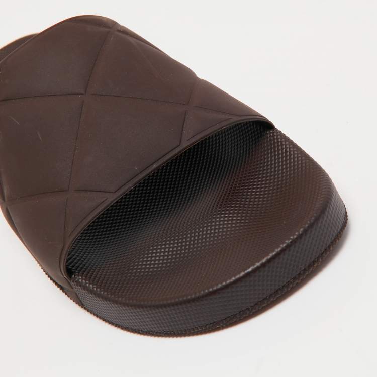 Pre Owned Bottega Veneta Dark Brown Intrecciato Rubber Slide Sandals Size 41