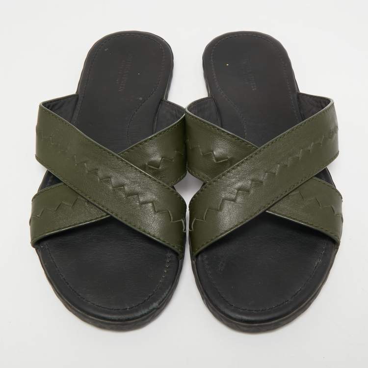 Pre Owned Bottega Veneta Green Leather Crisscross Flat Slides Size 44
