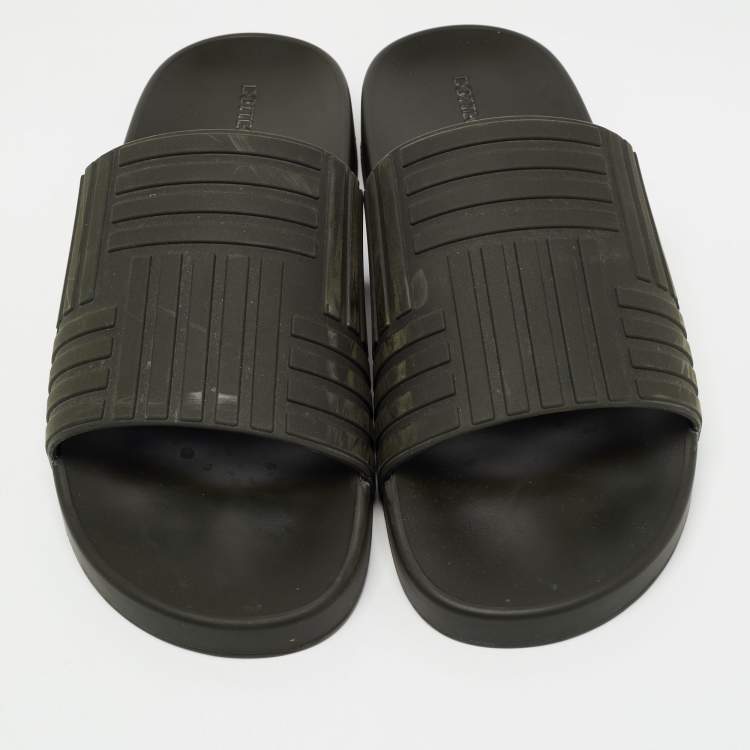 Pre Owned Bottega Veneta Black Embossed Rubber Slides Size 43