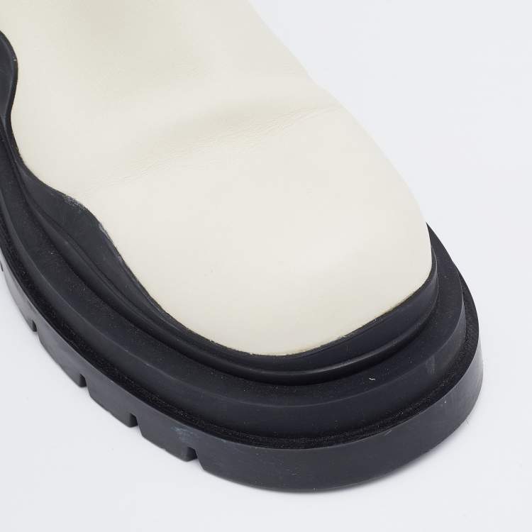 Pre Owned Bottega Veneta White Leather Tire Ankle Boots Size 44