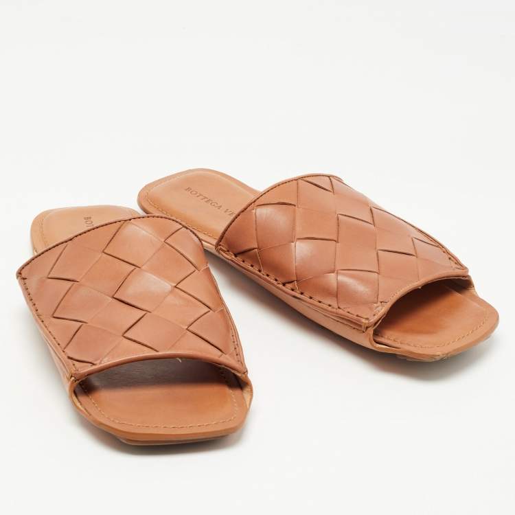 Pre Owned Bottega Veneta Brown Leather Intrecciato Weave Slide Sandals Size 44