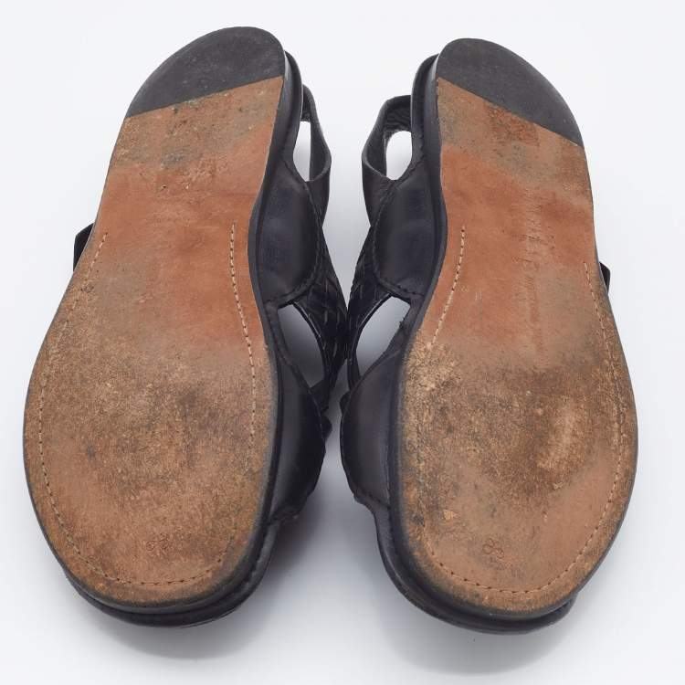 Pre Owned Bottega Veneta Black/Dark Brown Intrecciato Leather Criss Cross Flat Sandals Size 42.5
