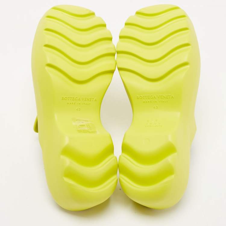 Pre Owned Bottega Veneta Lime Rubber Flash Mules Size 43