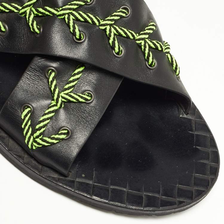 Pre Owned Bottega Veneta Black/Green Leather Criss Cross Flat Sandals Size 43