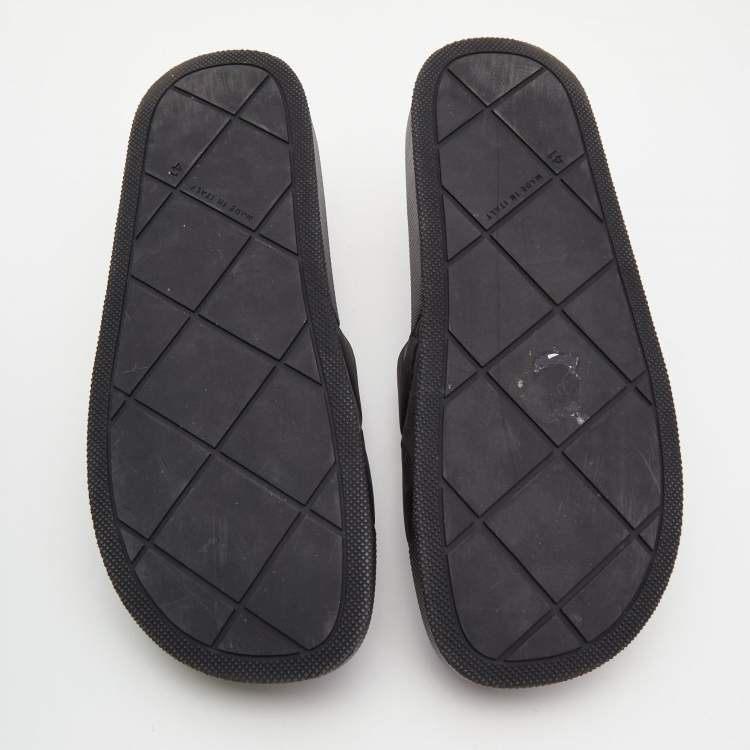 Pre Owned Bottega Veneta Black Rubber Pool Slides Size 41