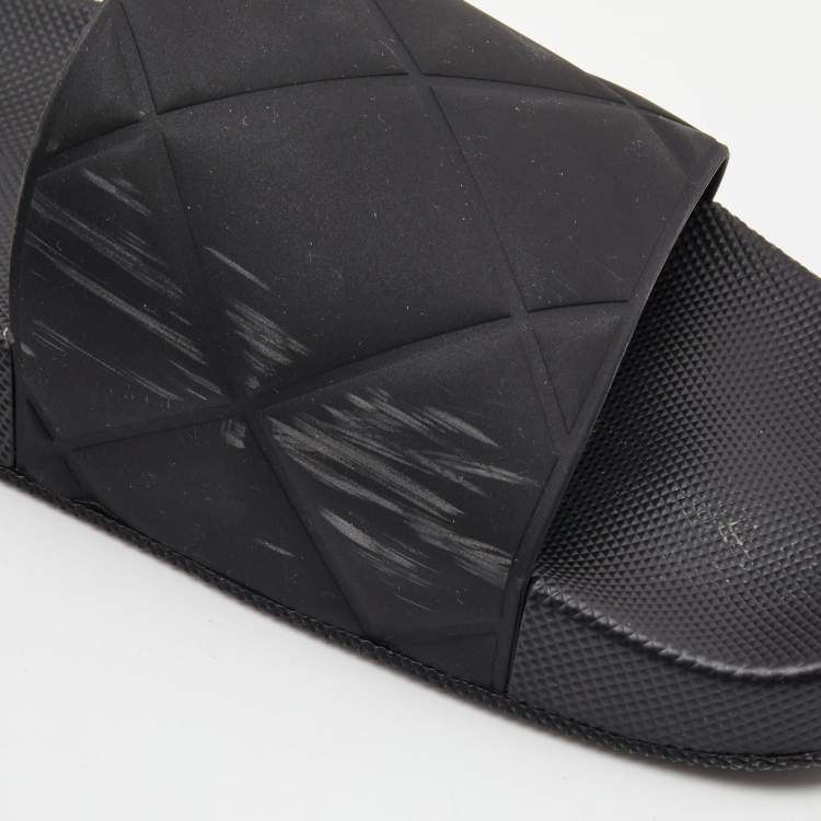 Pre Owned Bottega Veneta Black Rubber Pool Slides Size 41