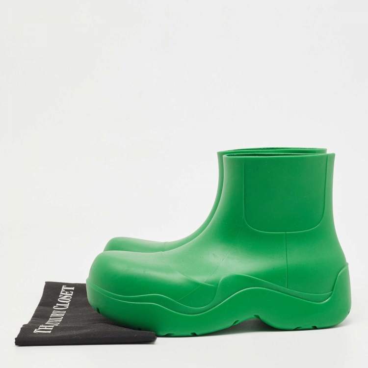 Pre Owned Bottega Veneta Green Rubber Puddle Ankle Boot Size 42