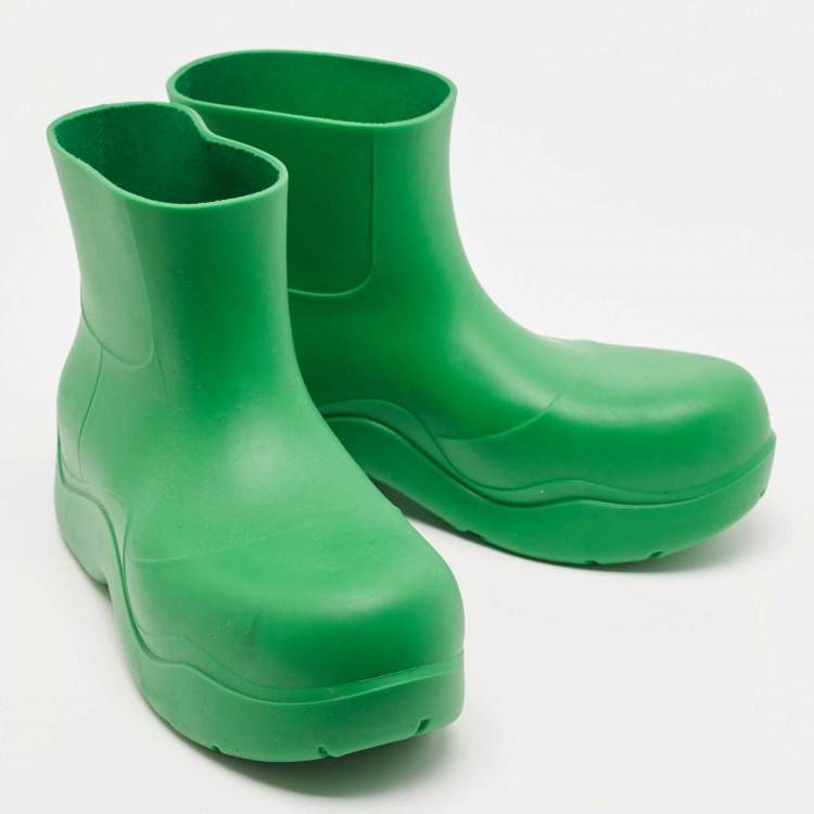 Pre Owned Bottega Veneta Green Rubber Puddle Ankle Boot Size 42