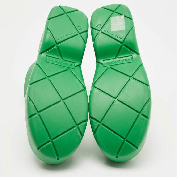 Pre Owned Bottega Veneta Green Rubber Puddle Ankle Boot Size 42