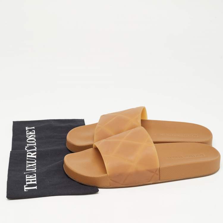 Pre Owned Bottega Veneta Brown Intrecciato Rubber Slide Sandals Size 42