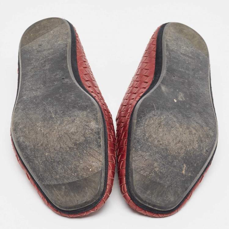 Pre Owned Bottega Veneta Burgundy Intrecciato Leather Slip on Loafers Size 42