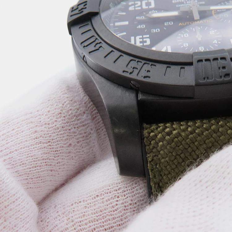 مملوكة مسبقًا Breitling Avenger XB1210E4/BE89 Automatic Black Bright Light Men's Wristwatch 50 mm