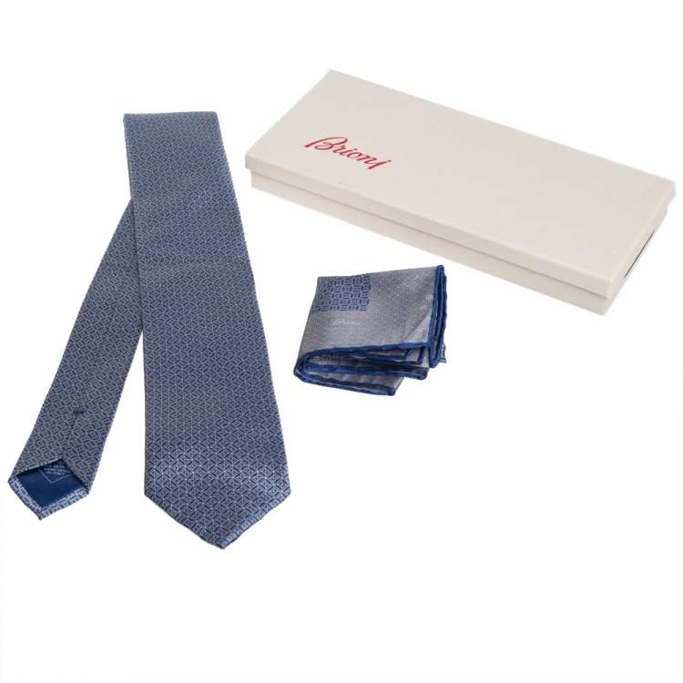 مملوكة مسبقًا Brioni Blue Geometric Patterned Silk Tie and Pocket Square Set