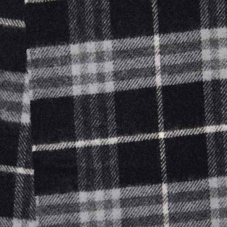 Pre Owned Burberry Black Checkered Wool & Cashmere Fringed Muffler