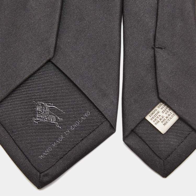 Pre Owned Burberry Black Silk Classic Tie