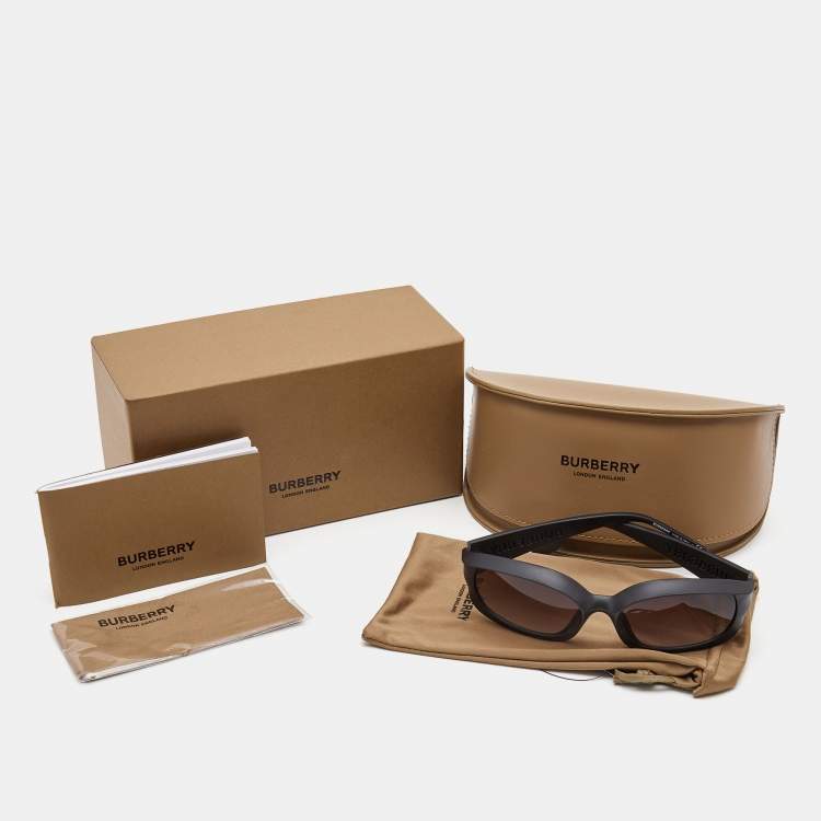 Pre Owned Burberry Black/Brown Gradient B4338 Milton Rectangle Sunglasses
