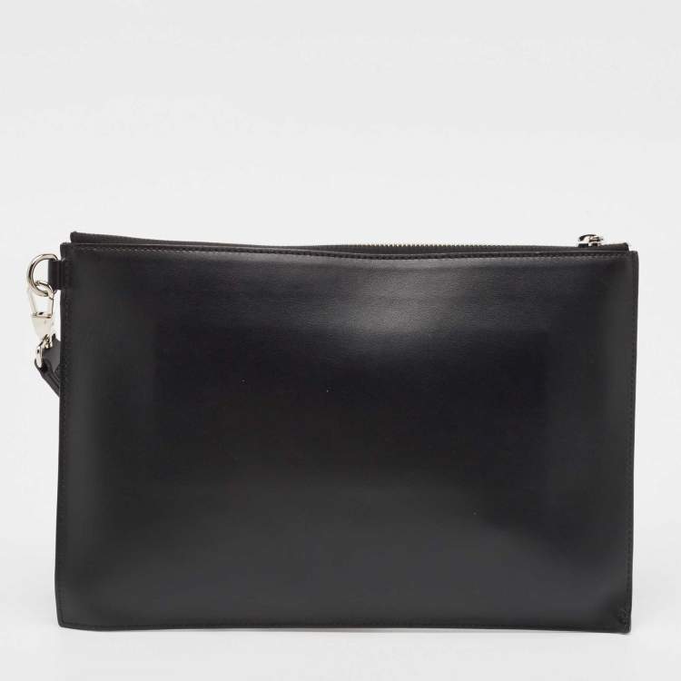 Pre Owned Burberry Black Leather Logo Edin Wristlet Clutch