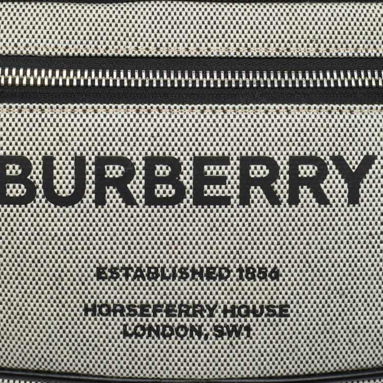 مملوكة مسبقًا حقيبة بربري ويست جلد وكانفاس رصاصي/ أسود