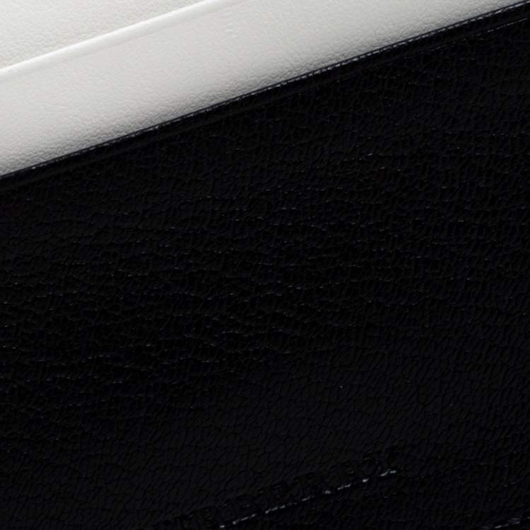 Pre Owned Burberry Black/White Leather Sandon Card Holder