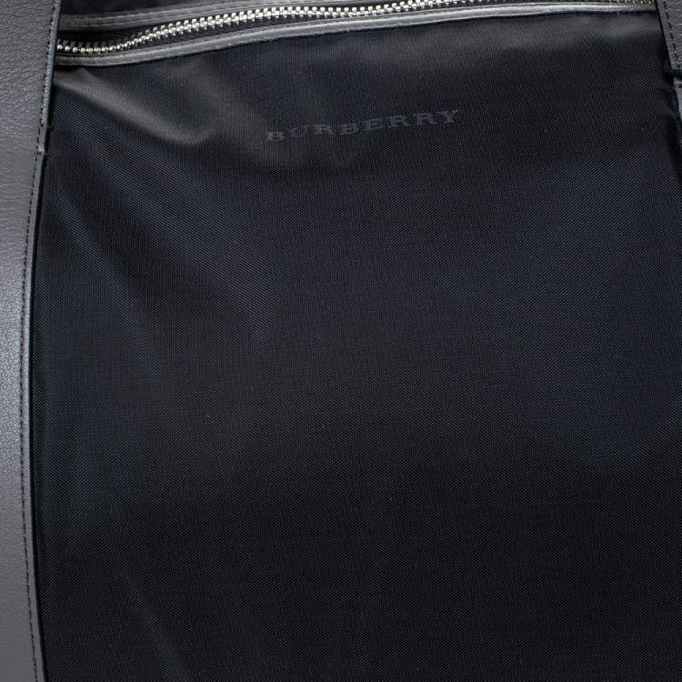 Pre Owned Burberry Black/Beige Nylon Large Kennedy Duffle Bag