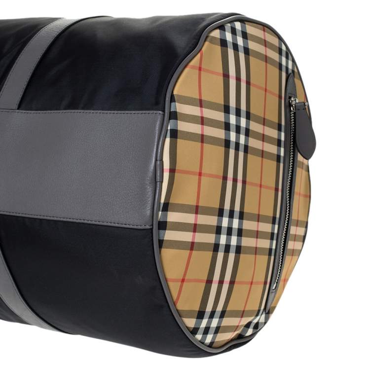 Pre Owned Burberry Black/Beige Nylon Large Kennedy Duffle Bag