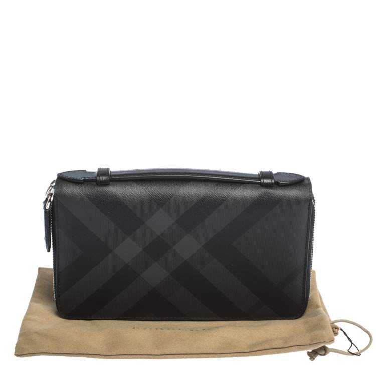 Pre Owned Burberry Black House Check Coated Canvas and Leather Reeves Double Zip Wallet 