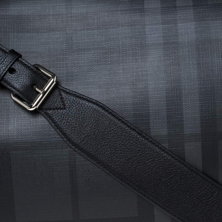 Pre Owned Burberry Black Check PVC and Leather Large Burleigh Messenger Bag