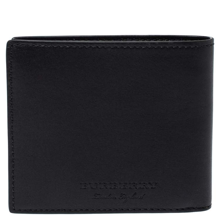 Pre Owned Burberry Black Leather Studs Bifold Wallet