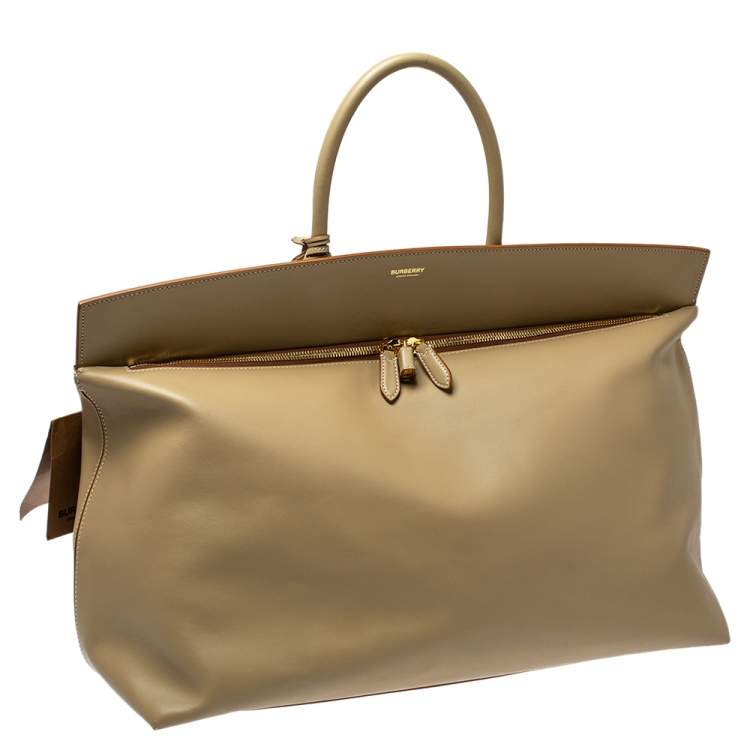 مملوكة مسبقًا Burberry Beige Leather Extra Large Society Top Handle Bag